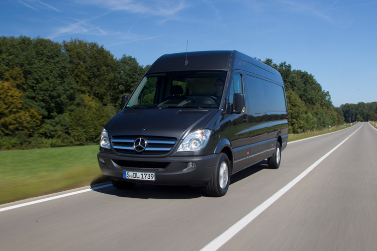 Sprinter /<br>Transporter lang - AKS Autovermietung